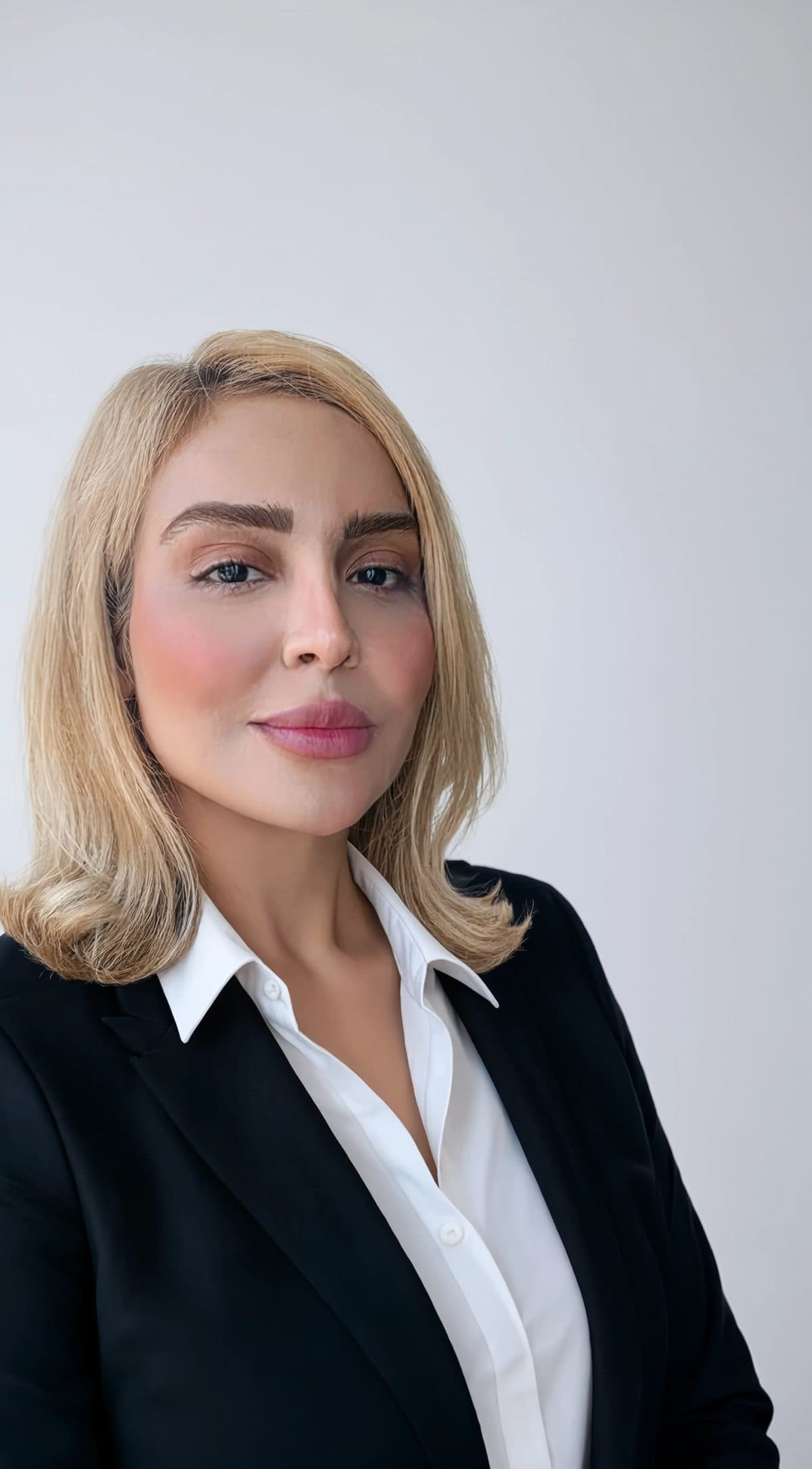 سولماز دهقاني